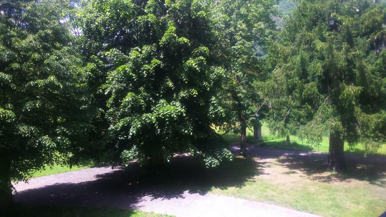 Appartement T2 Jardins de Ramel Bagnères-de-Luchon Buitenkant foto